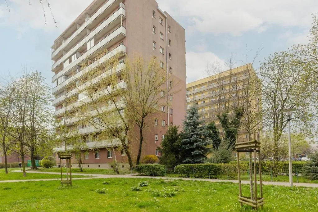 Wola Oasis - Cosy Apartment Near Metro Station Warszawa 0*,  Polska