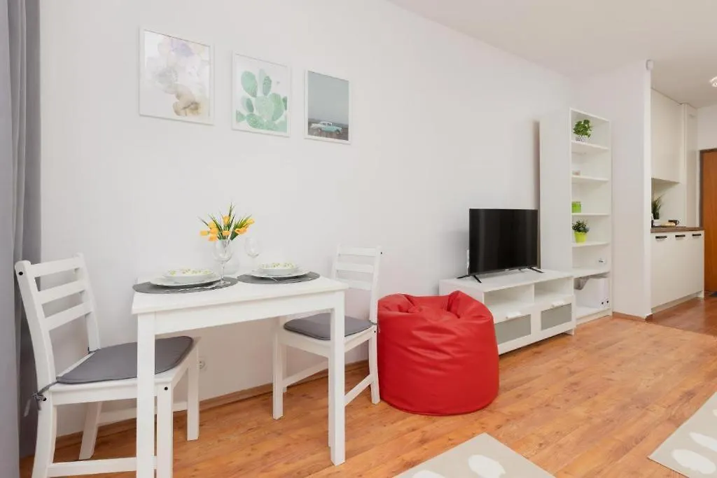 Wola Oasis - Cosy Apartment Near Metro Station Warszawa