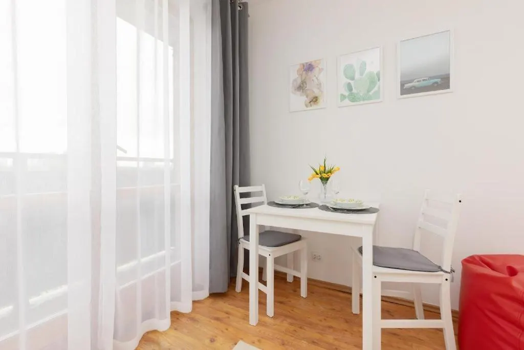 Wola Oasis - Cosy Apartment Near Metro Station Warszawa