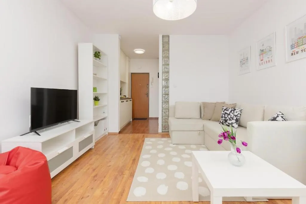 Wola Oasis - Cosy Apartment Near Metro Station Warszawa